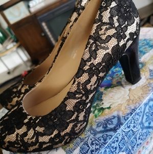Pennington's Black Lace Pumps